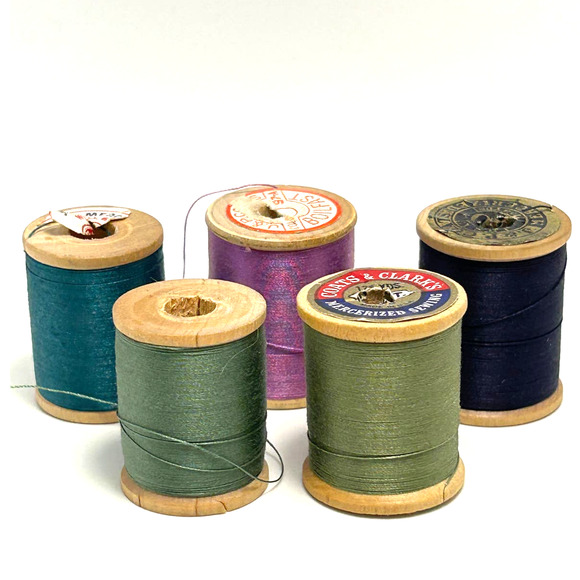 Vintage Thread On Wooden Spools Lot of 30 - Picture 10 of 11